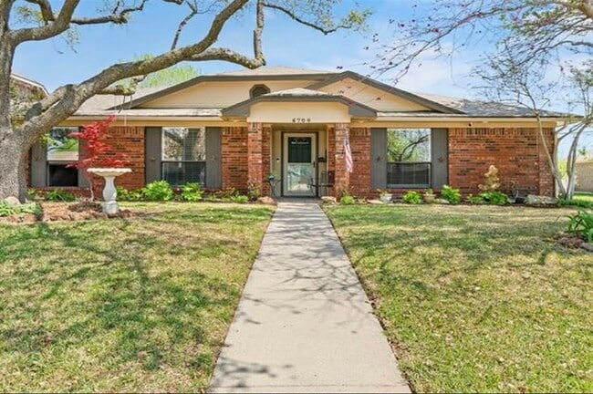 Primary Photo - 6704 Bellehaven Dr