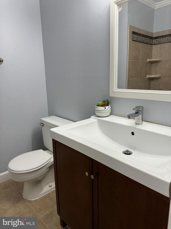 Building Photo - 96 Ewing Dr