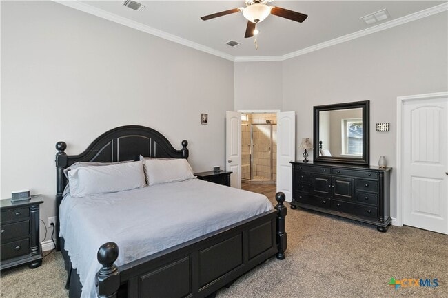 Building Photo - 8402 Ridge Crest Dr