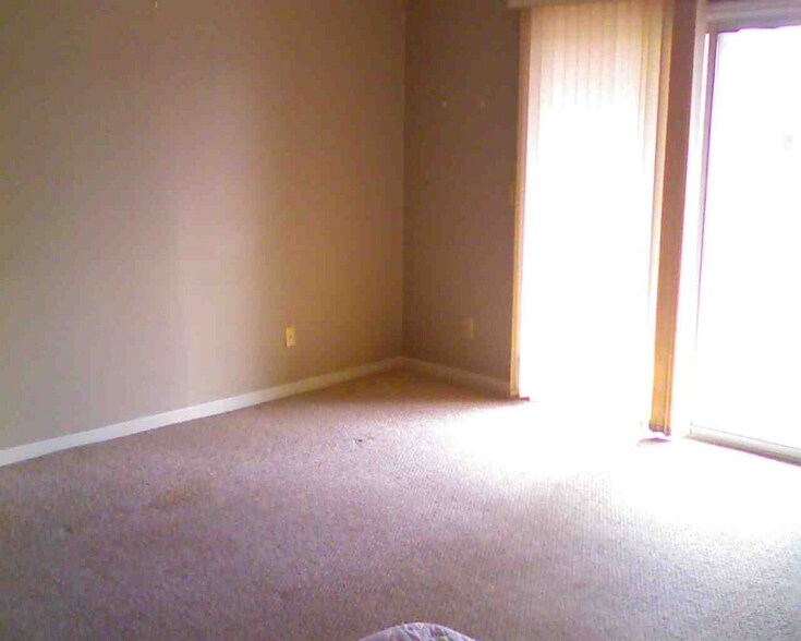 Building Photo - 9633 Crosley Farm Dr