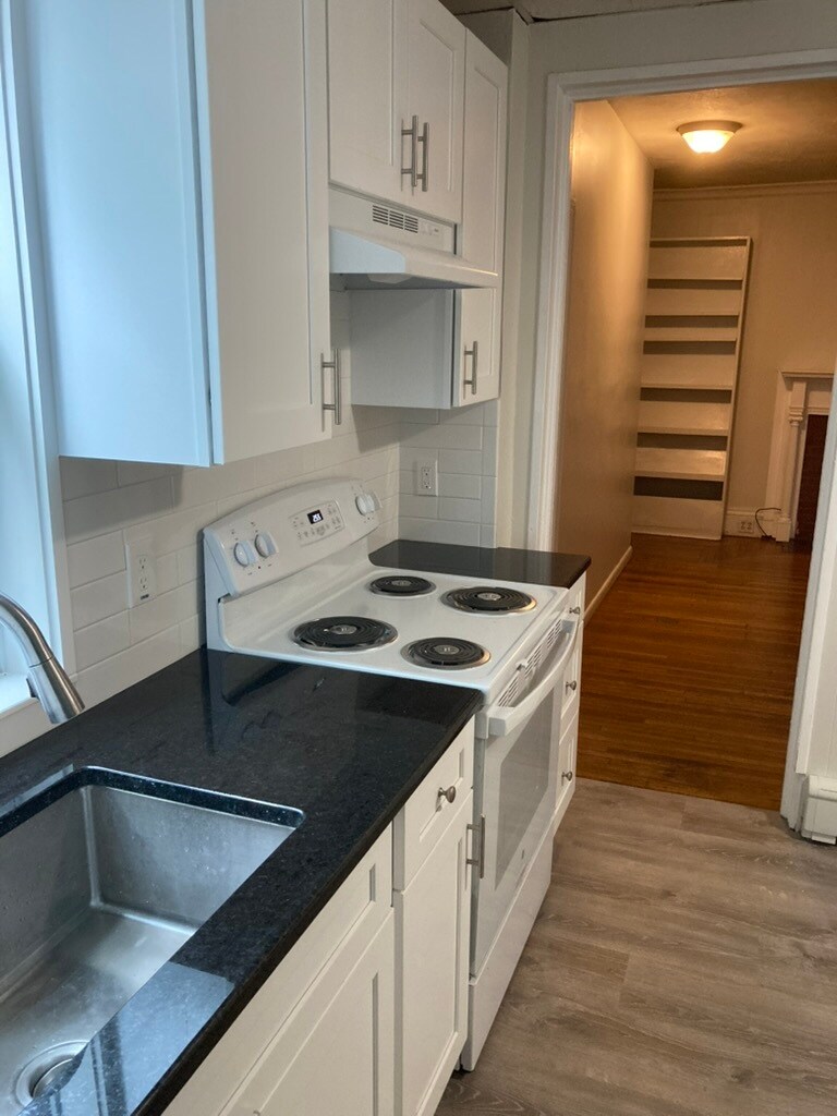 Building Photo - 115 Northampton Rd