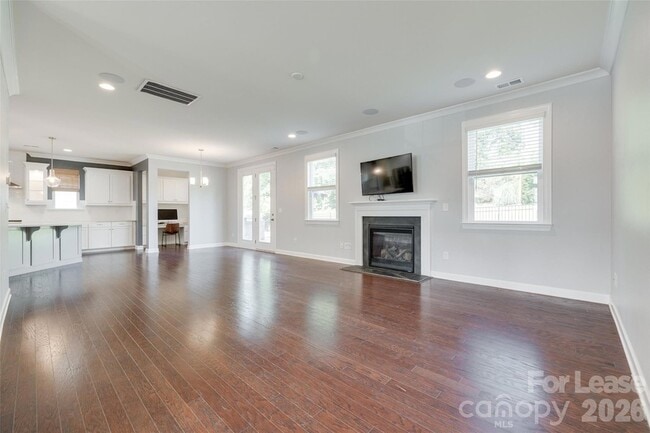 Building Photo - 421 Sandbar Pt