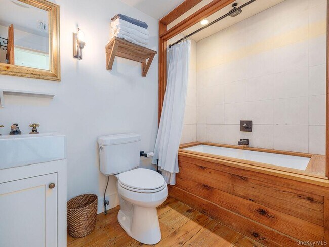 Building Photo - 29500 Main Rd