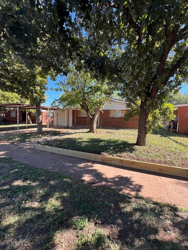 Building Photo - Great Value.