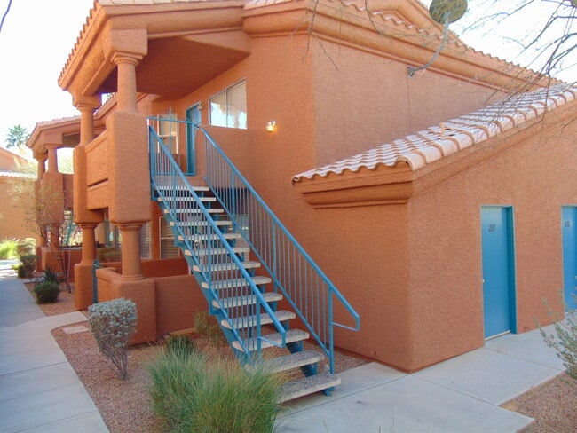 Primary Photo - 2-bedroom, 2-bathroom Condo located in Rock Springs II