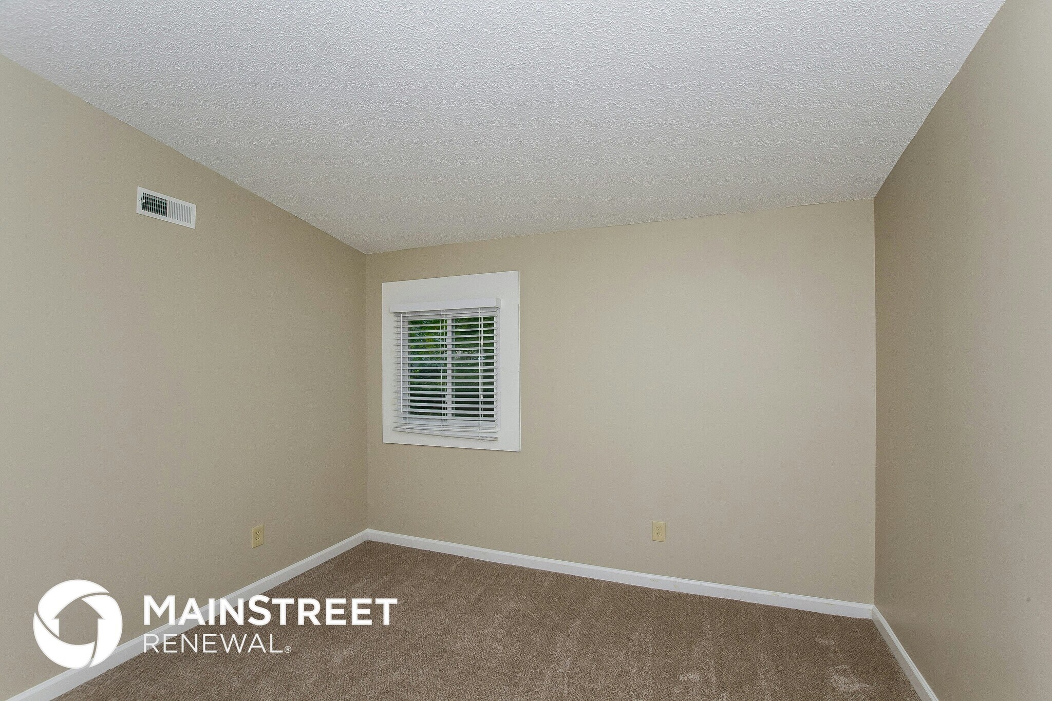 Building Photo - 7950 Monfreya Ct