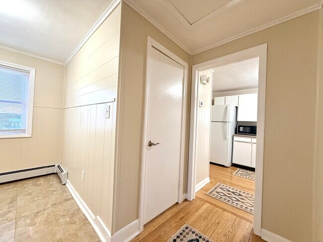 Building Photo - 12 Clark Ln