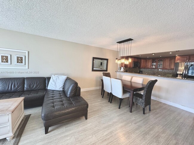 Building Photo - 3800 S Ocean Dr