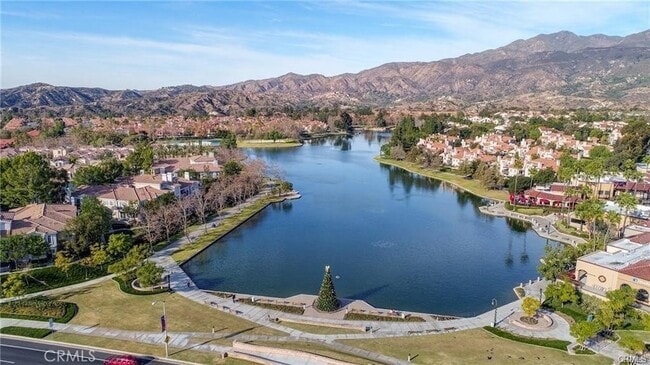 Building Photo - 225 Montana Del Lago Dr