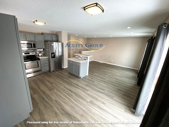 Building Photo - 4 Bedroom, 2 Bath Single Family Home in Monticello Available December 1st for $2200.00