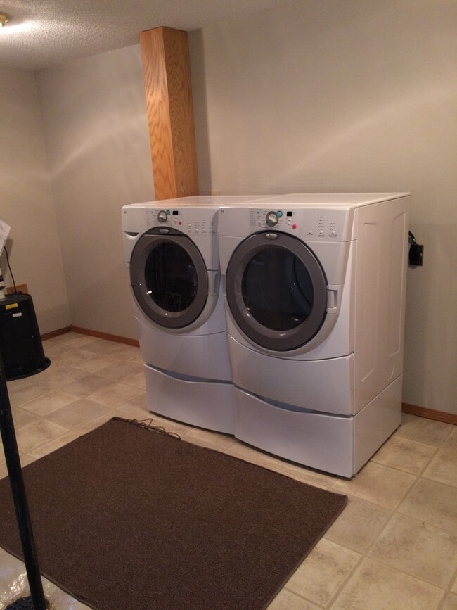 Building Photo - Maize Schools - 3 bedroom home