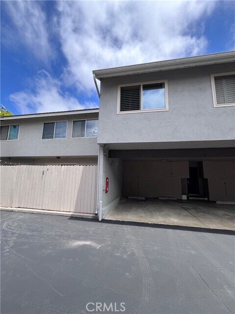 Building Photo - 6711 Sun Dr