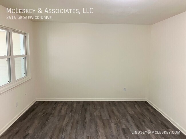 Building Photo - 2414 Sedgewick Dr