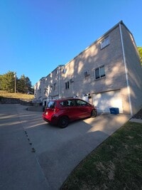 Building Photo - 414 Park Dr