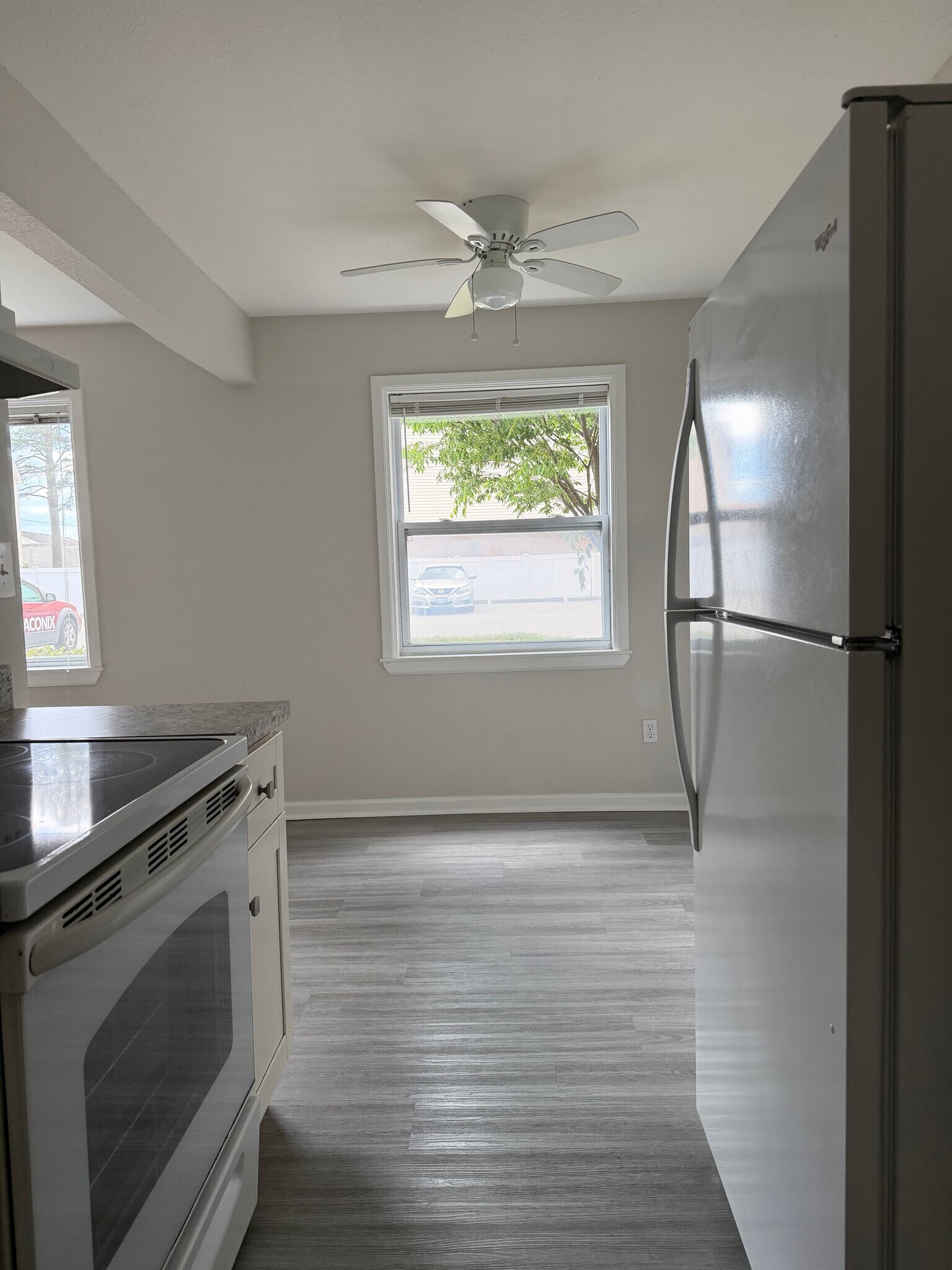 Building Photo - 2412 Azalea Garden Rd