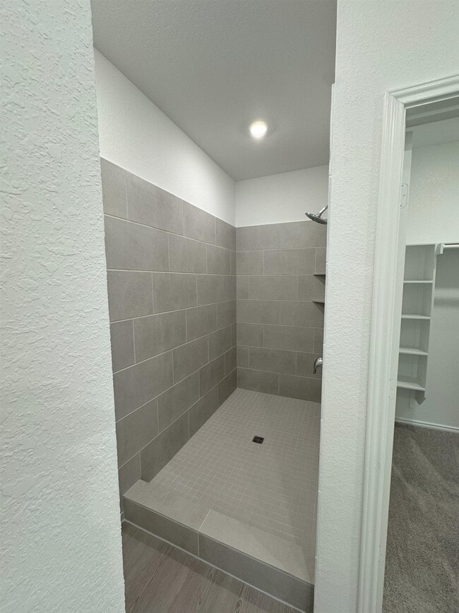 Building Photo - 203 Heritage Grv