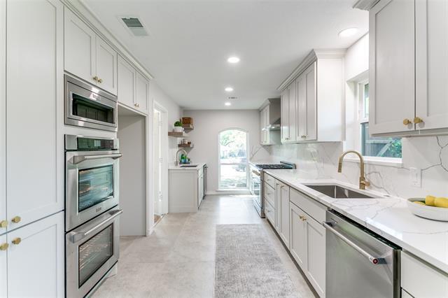 Building Photo - 17402 Oakington Ct