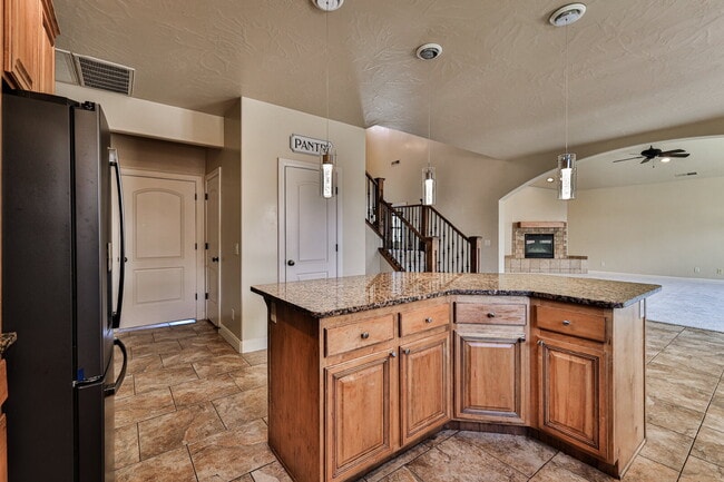 Building Photo - "Spacious 4-Bedroom Retreat with 3,584 Sq ...