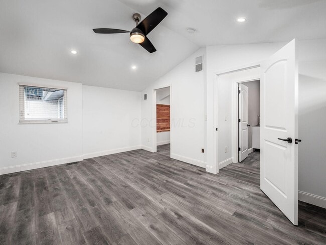 Building Photo - 3531 Sunset Dr