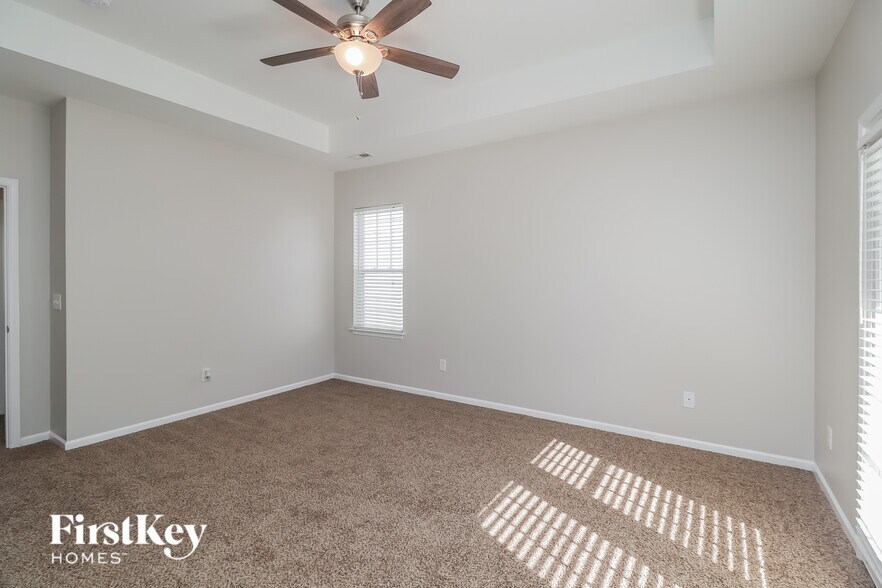 Building Photo - 13828 Connell Green Dr