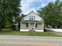 Building Photo - 1376 W Main St