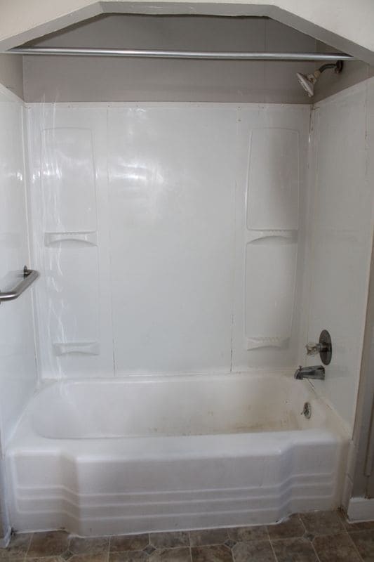 Building Photo - 20 Bellevue St