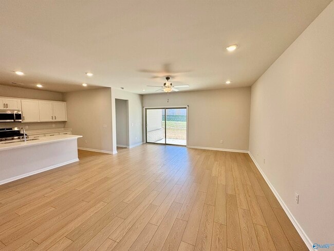 Building Photo - 14557 Mountain Strm Dr