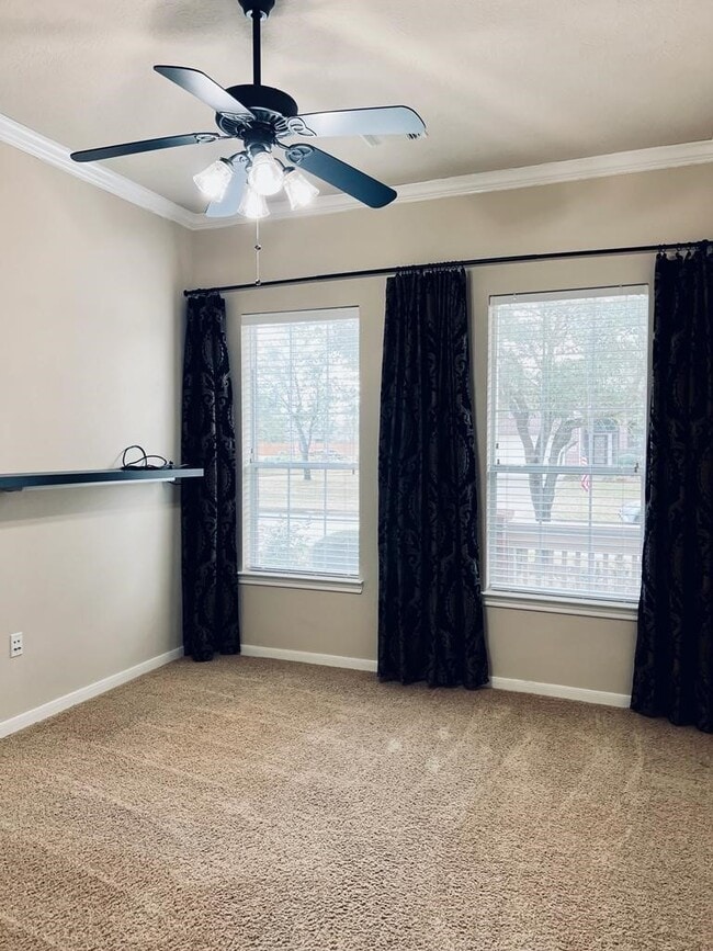 Building Photo - 5235 Valley Bluff Ln