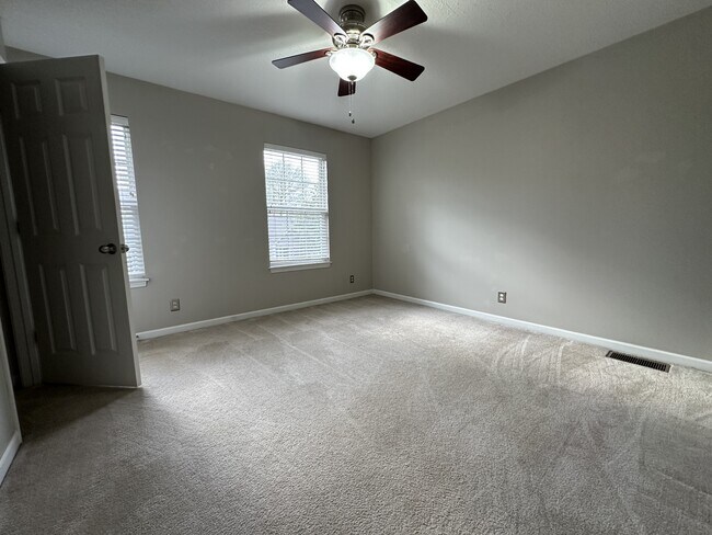 Building Photo - 122 Alexander Blvd