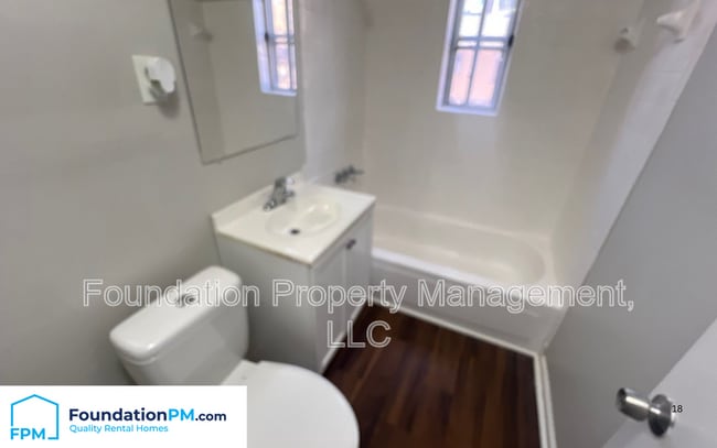 Building Photo - 2292 Redwood Ave