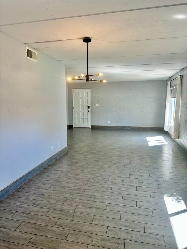 Building Photo - 3637 E Monterosa St