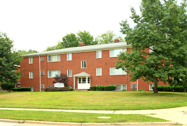 Primary Photo - Beverly Hills Apartments