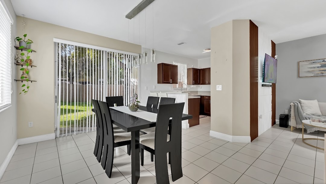 Building Photo - 2342 SE 10th St