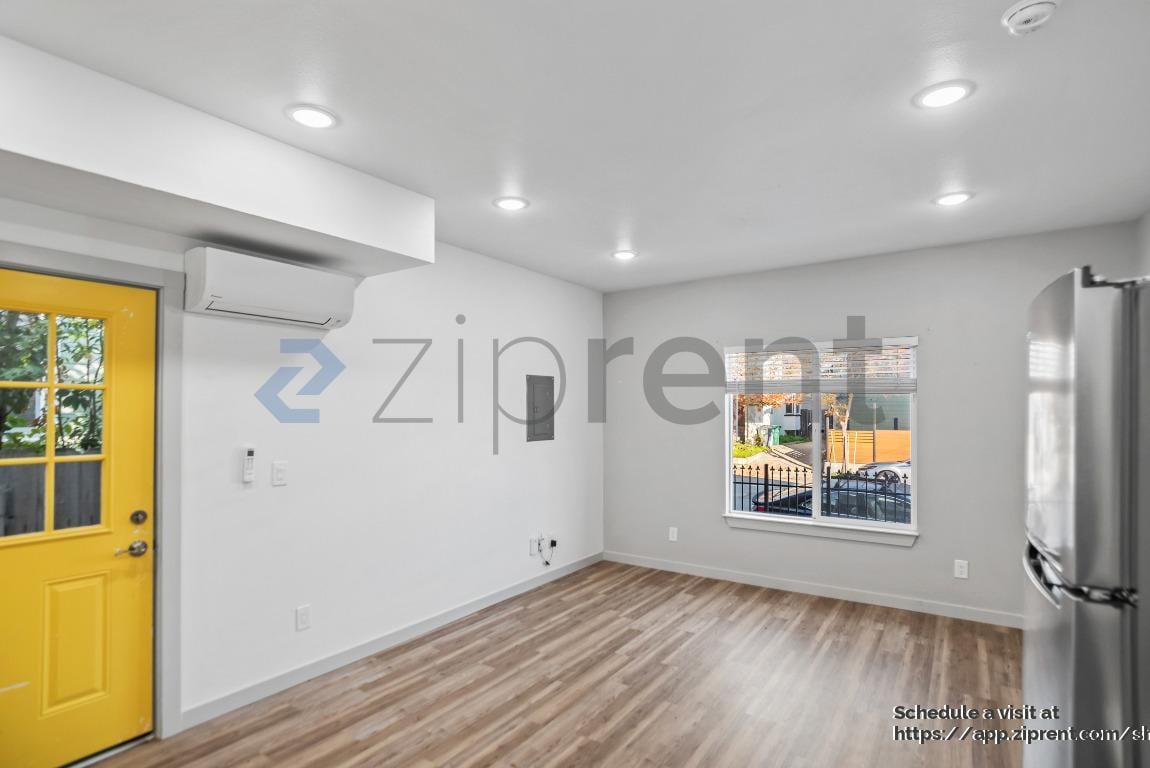 Building Photo - 3216 California St