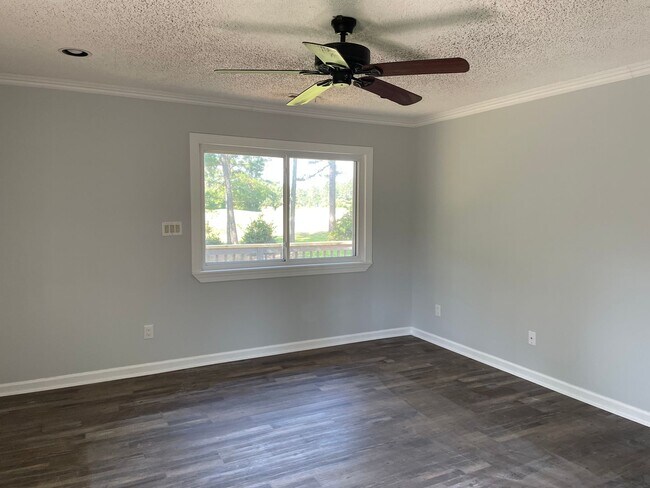 Building Photo - 904 Shipyard Point