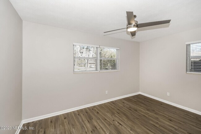 Building Photo - 8516 Bermuda Rd
