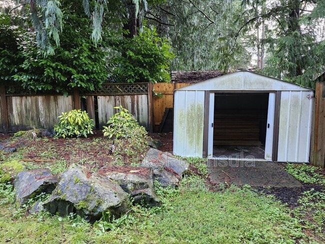 Building Photo - 573 Bridle View Ct NW