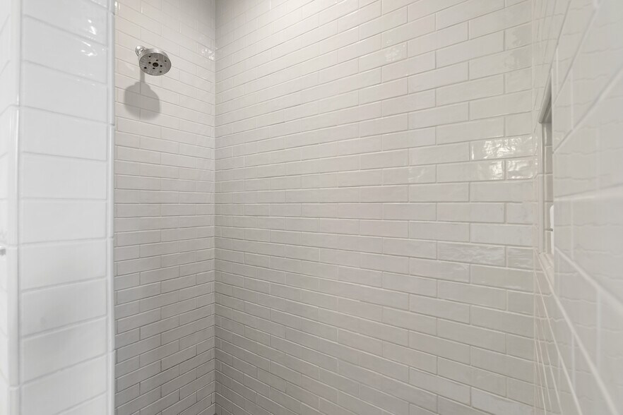 Building Photo - 1515 SE 57th Ave
