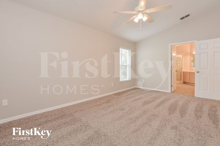 Building Photo - 1019 E Pebble Beach Cir