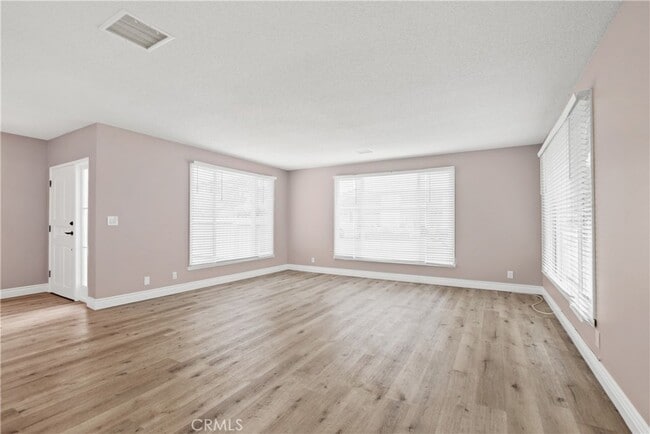 Building Photo - 445 Fullerton Ave