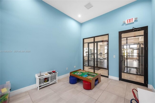 Building Photo - 244 NE 210th Way