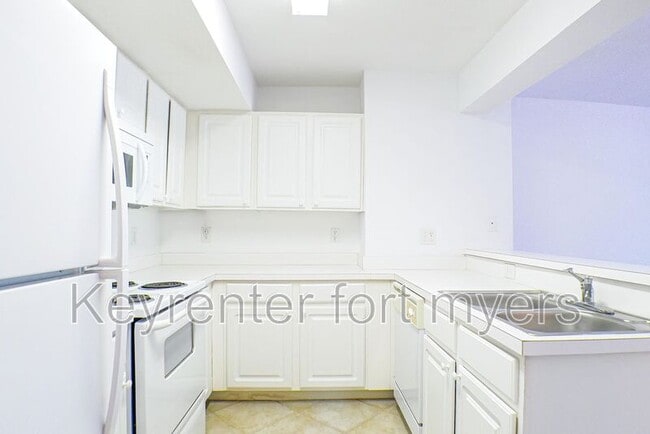 Building Photo - 4113 Residence Drive