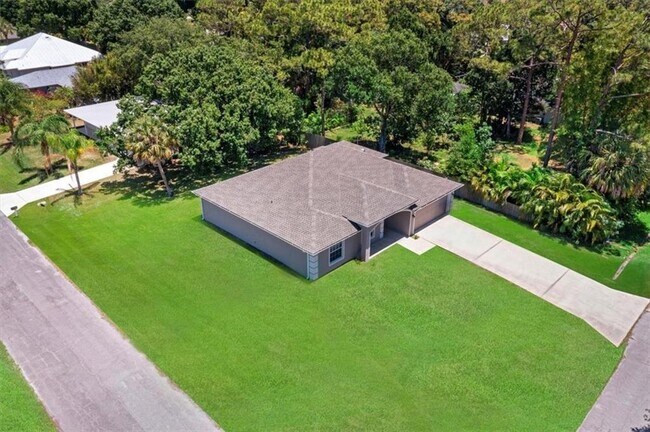 Building Photo - 1356 Haverford Ln