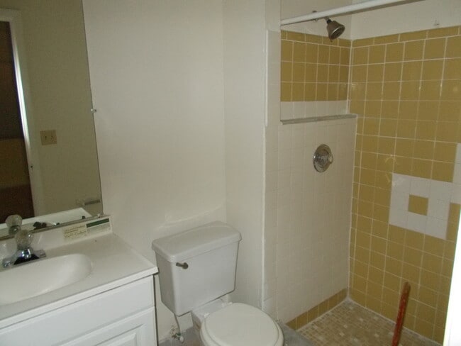 Building Photo - 3250 Split Willow Dr