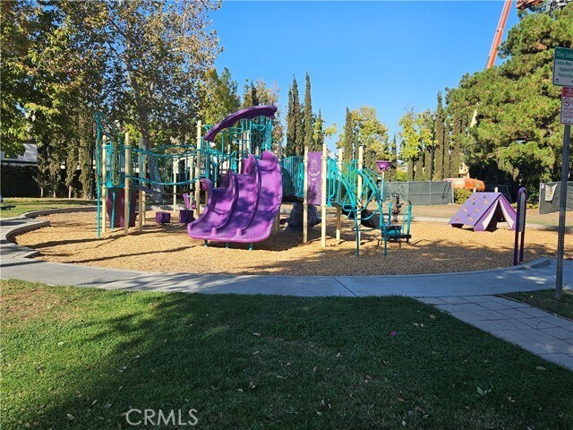 Building Photo - 1381 Burwood St