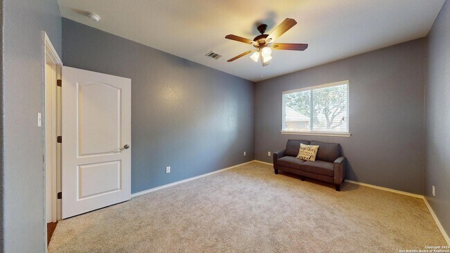 Building Photo - 522 Baltustrol Dr