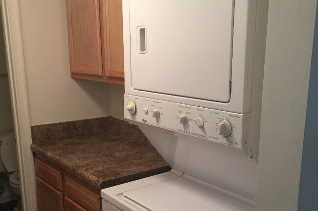 Building Photo - 700 Geneva Ave