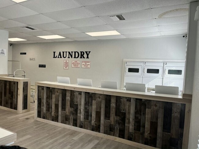 Building Photo - 2873 Wild Horse Rd