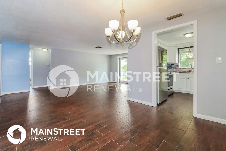 Building Photo - 3730 Sablewood Dr