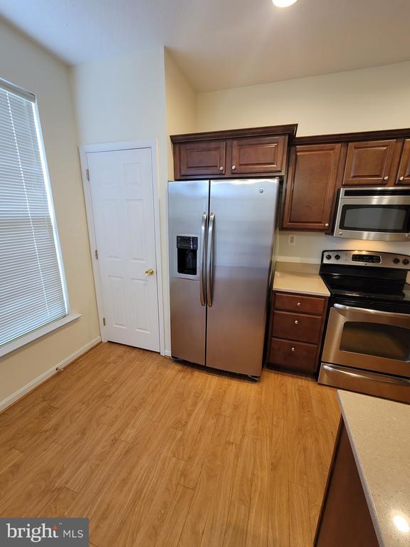 Building Photo - 303 Edelen Station Pl